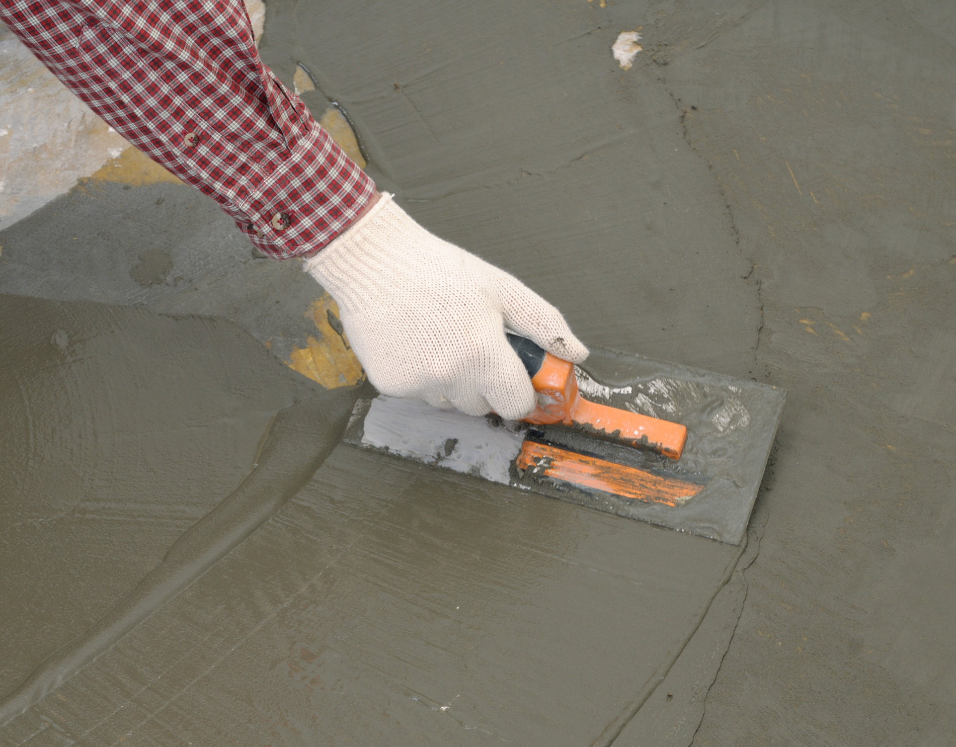 Commercial DIY Concrete Crack Repair Products by KwikBond